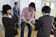写真：しめ縄づくり（12月）