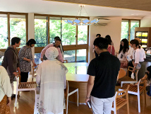 写真：「あしたの家」を見学