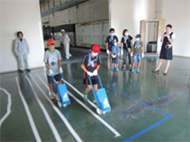写真：「リサイクラー長官に学ぶトレジャーハントツアー」(2)