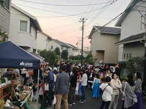 写真：住民の方が毎年続けているハロウィンイベント（2）