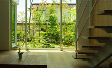 隣家からの視線は植栽が柔らかくさえぎります。